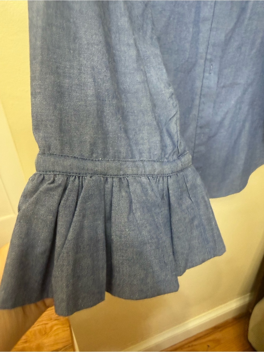 Gretchen Scott L Classic Ruffle Sleeve Button-Up Chambray Shirt Southern Cottage - Picture 8 of 11